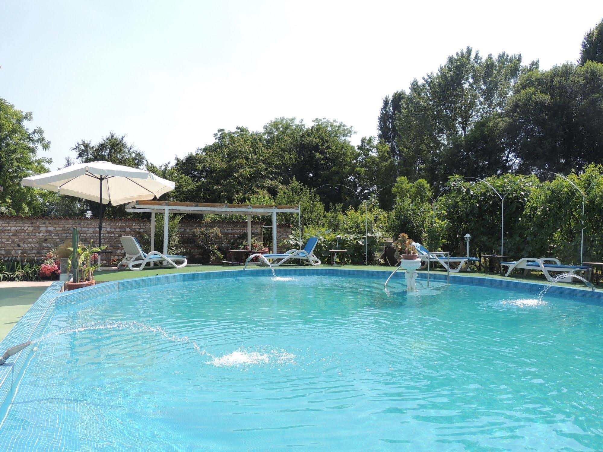 Resort Villa Manin Passariano Exteriör bild