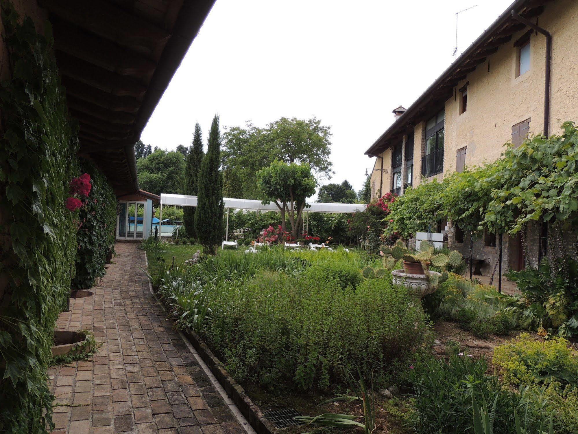 Resort Villa Manin Passariano Exteriör bild